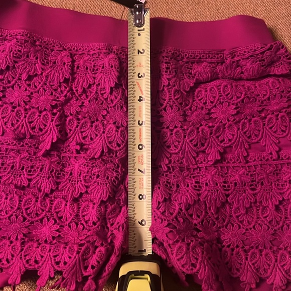NWT Express lace shorts - Picture 4 of 4